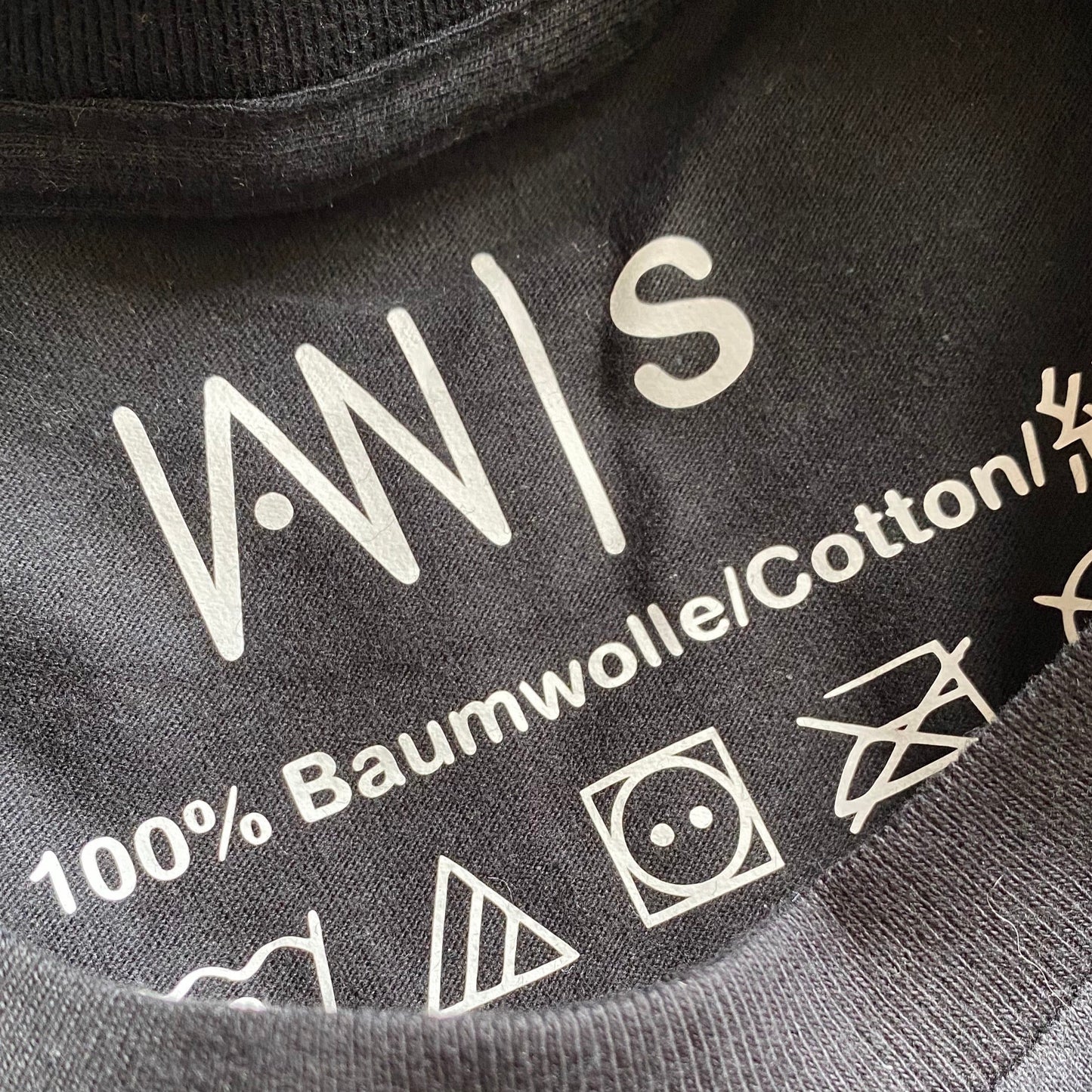 T-Shirt schwarz | Samt Logo weiß